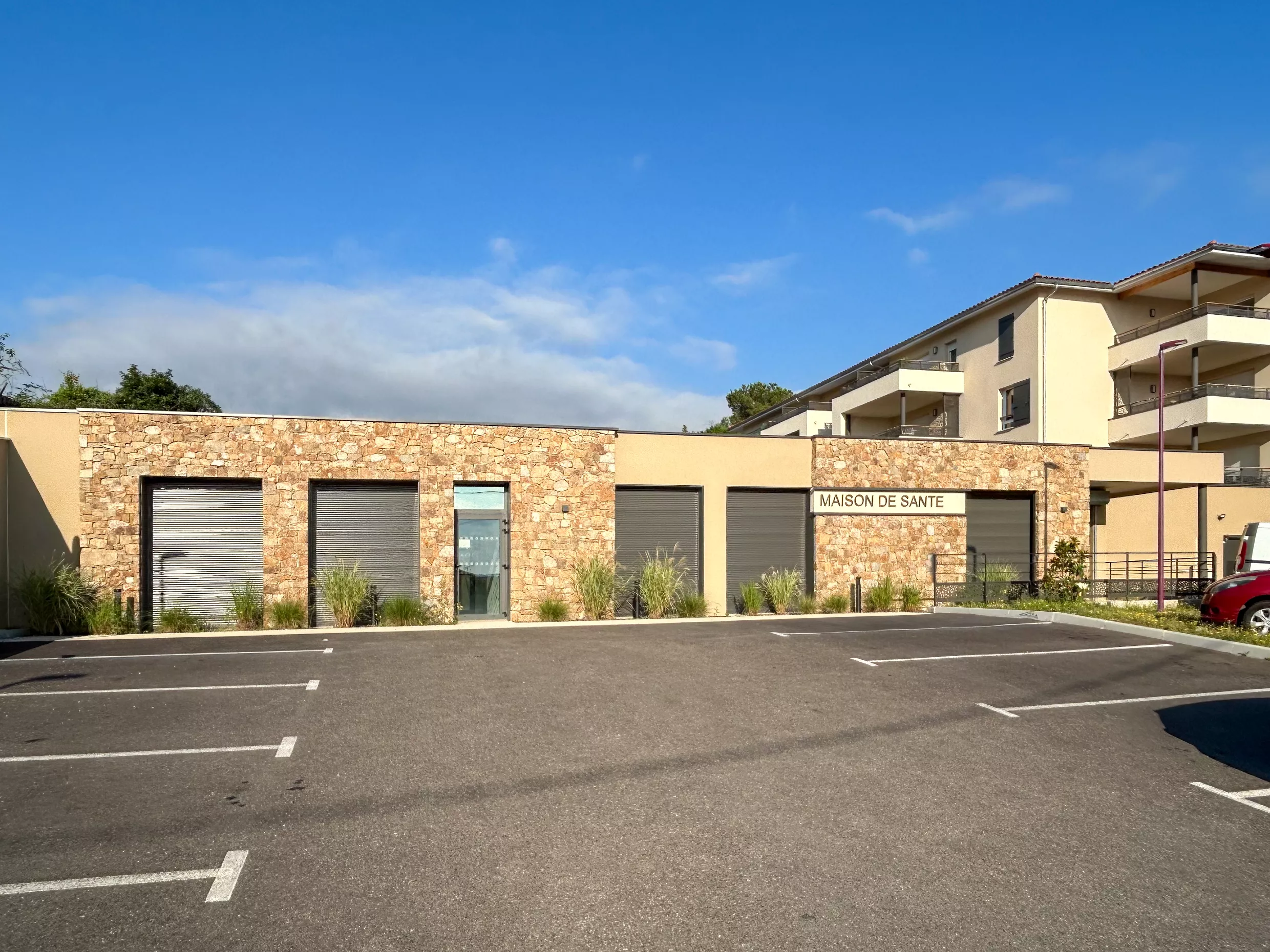 Construction de logements et d'une maison de santé
